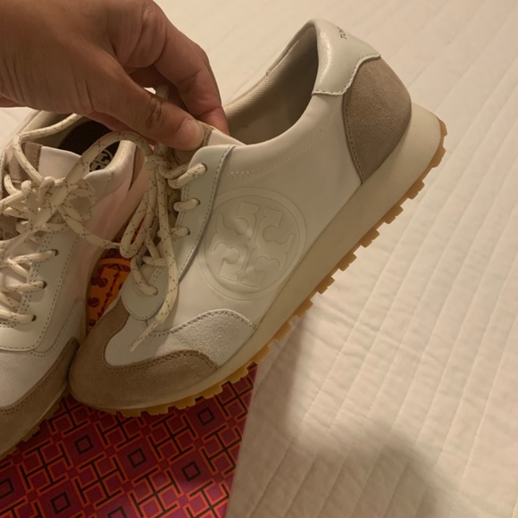 Tory Burch - Picture 4 of 5